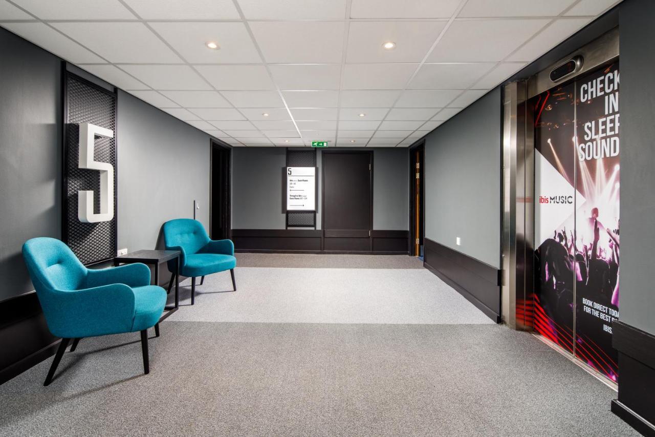 Ibis London Heathrow Terminal 5 Otel Hillingdon Dış mekan fotoğraf
