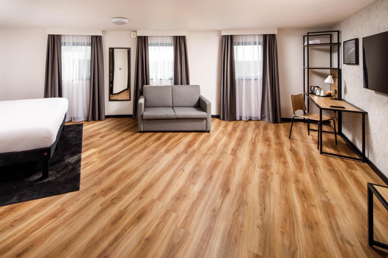 Ibis London Heathrow Terminal 5 Otel Hillingdon Dış mekan fotoğraf